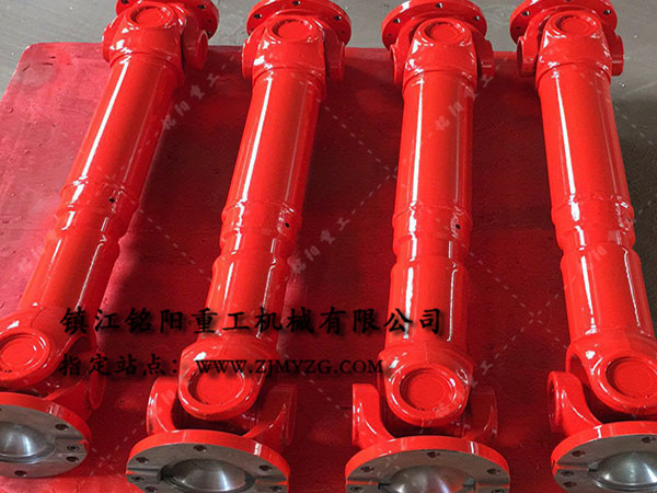 新式整體叉頭式萬(wàn)向聯(lián)軸器是冶金、軋鋼等機(jī)械設(shè)備的優(yōu)選傳動(dòng)件-萬(wàn)向聯(lián)軸器